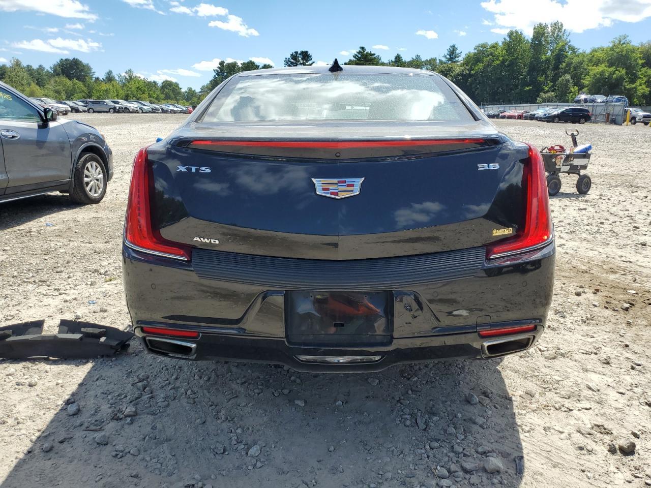 2018 Cadillac Xts Luxury - Image 6
