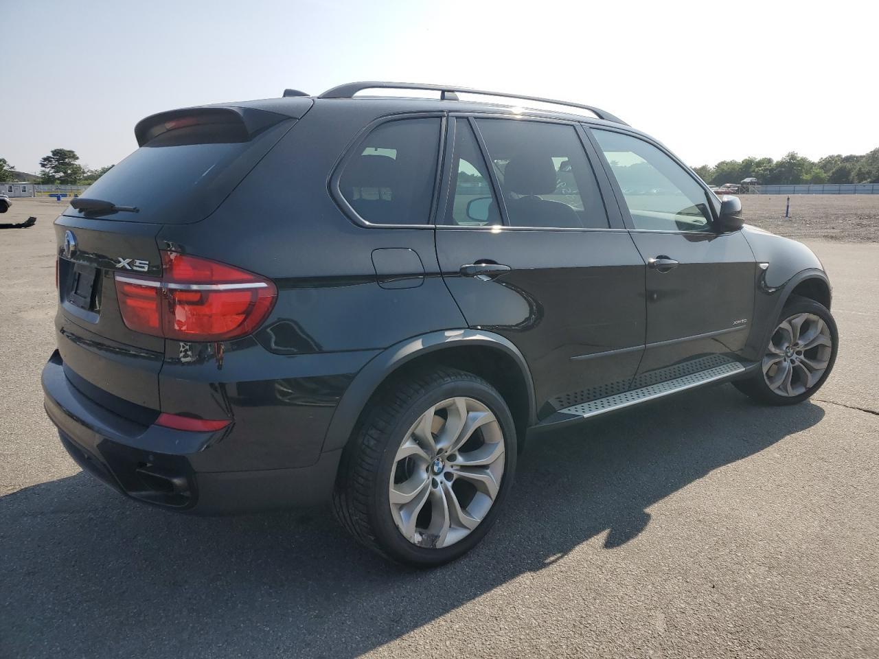 2013 BMW X5 xDrive50I - Фото 3
