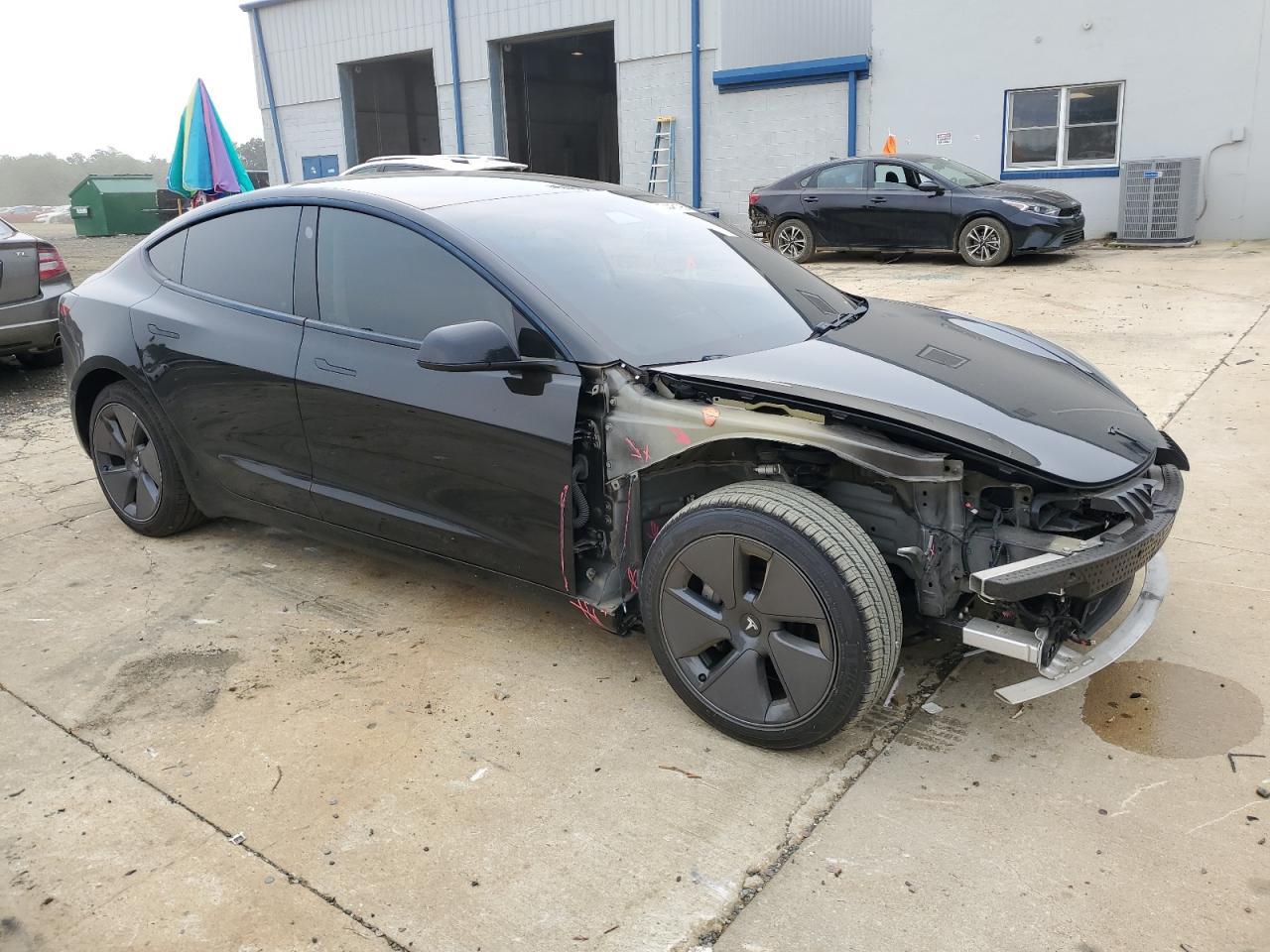 2021 Tesla Model 3 - Фото 4