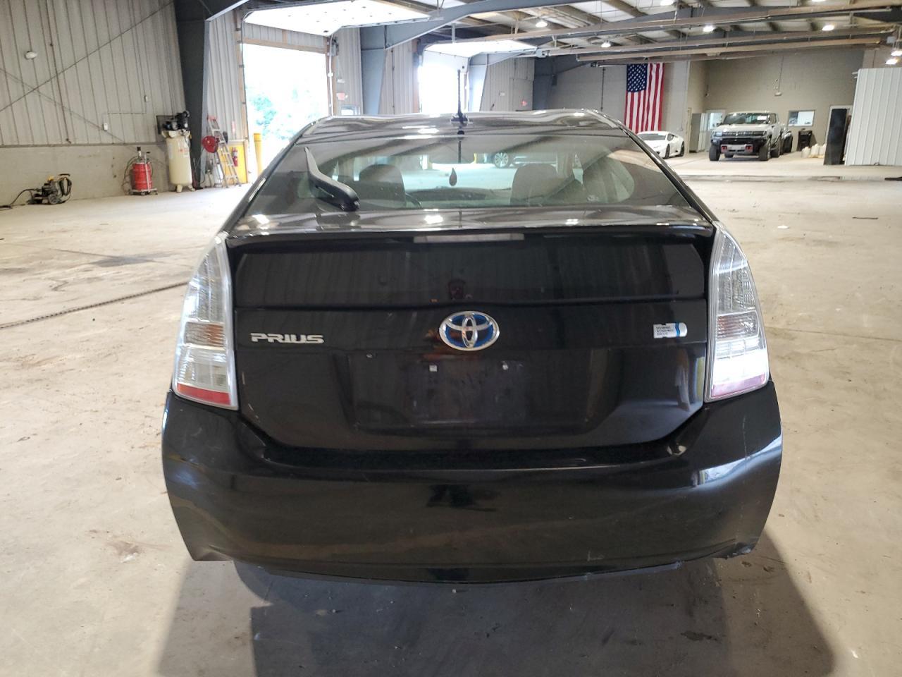 2010 Toyota Prius - Image 6