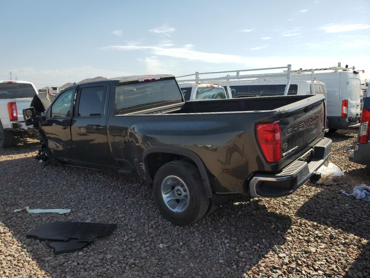 2023 Chevrolet Silverado K3500 Lt - Image 2