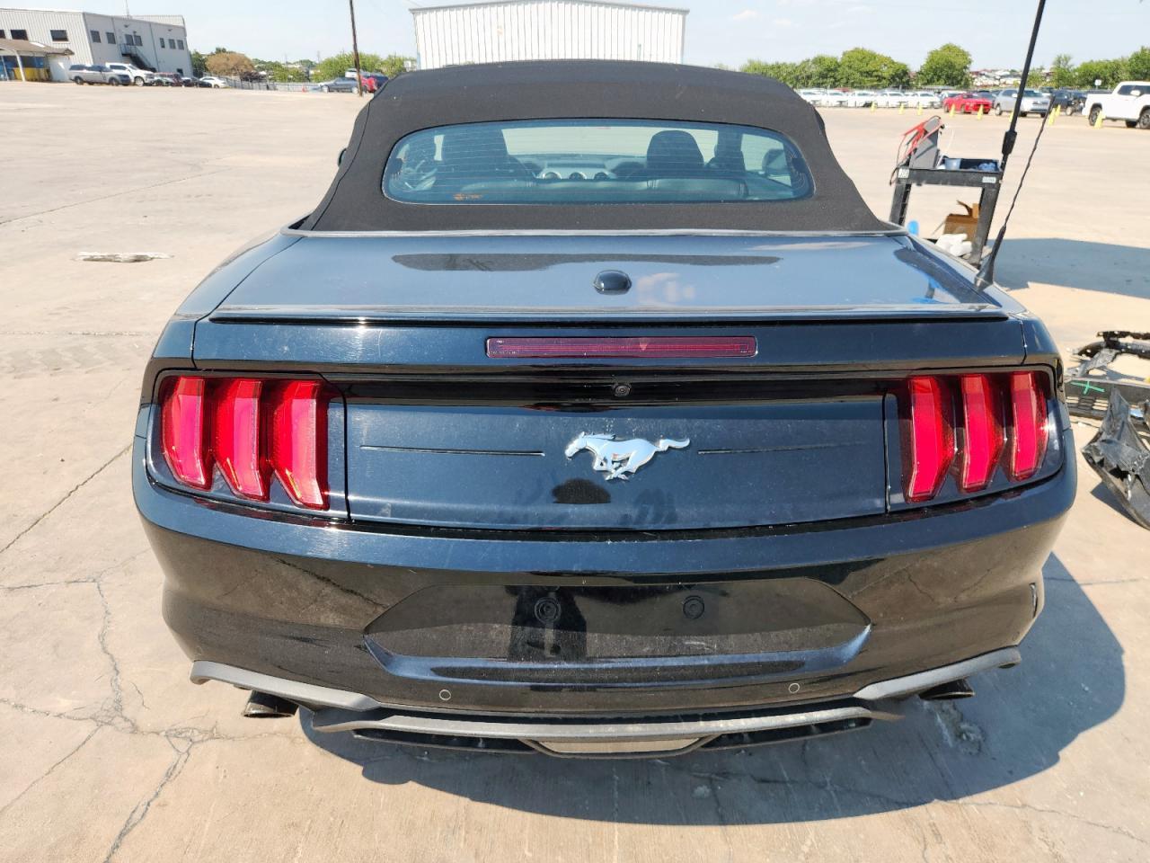 2023 Ford Mustang - Фото 6