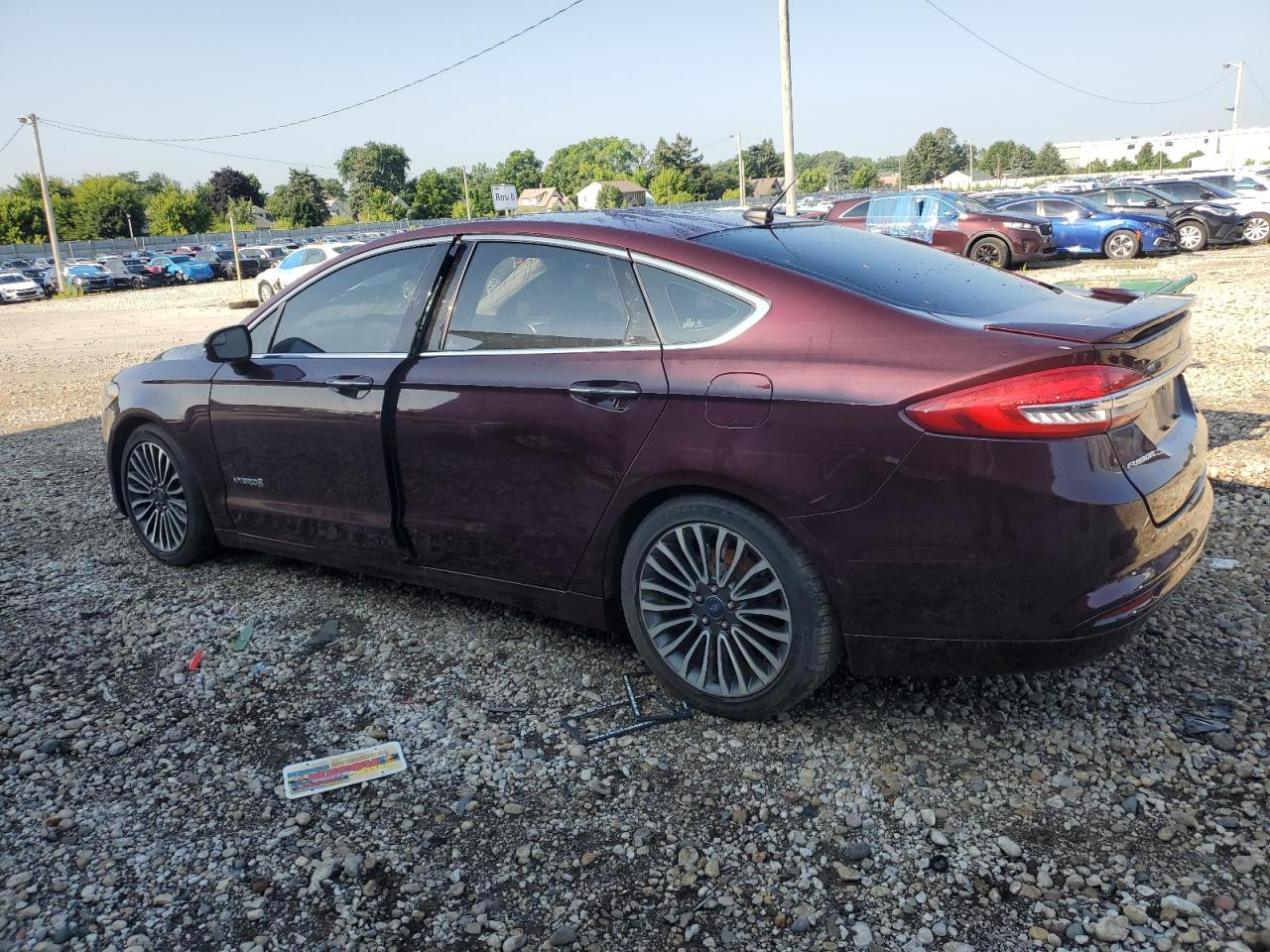 2017 Ford Fusion Titanium Hev - Фото 2