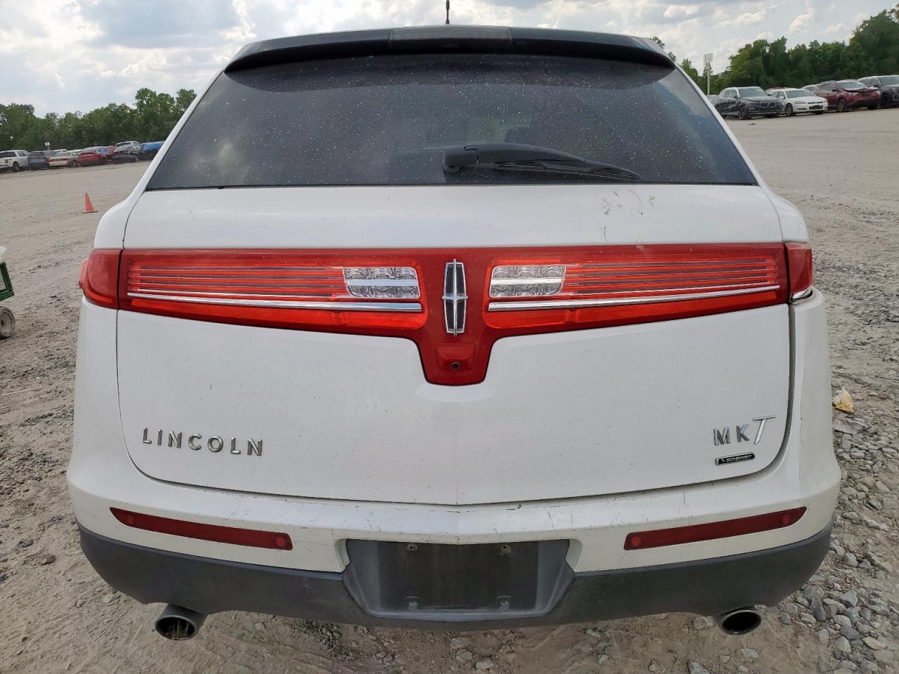 2012 Lincoln Mkt - Image 6