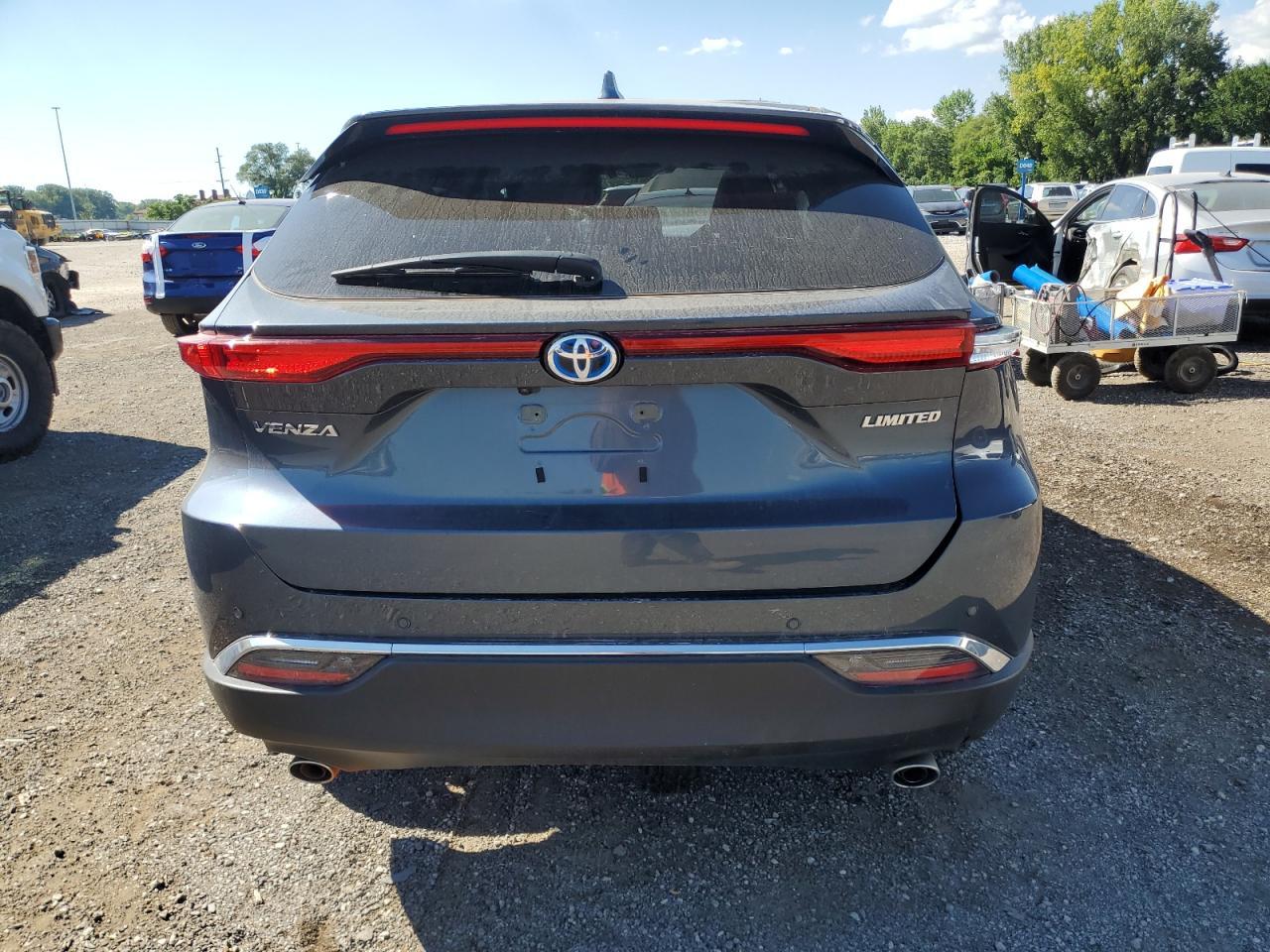 2023 Toyota Venza Le - Фото 6