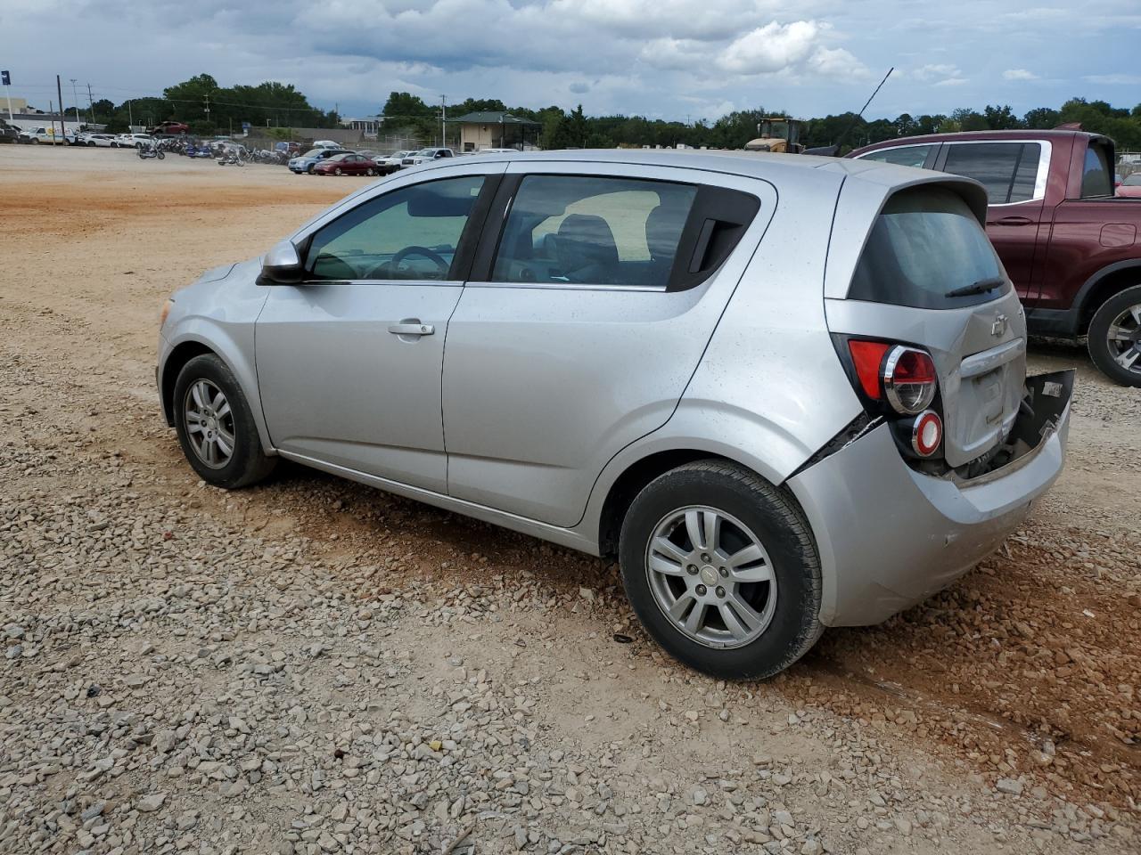 2014 Chevrolet Sonic Lt - Фото 2
