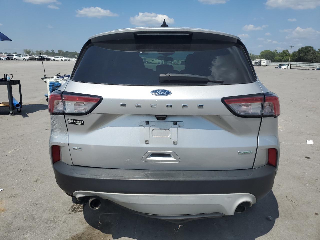 2020 Ford Escape Se - Фото 6