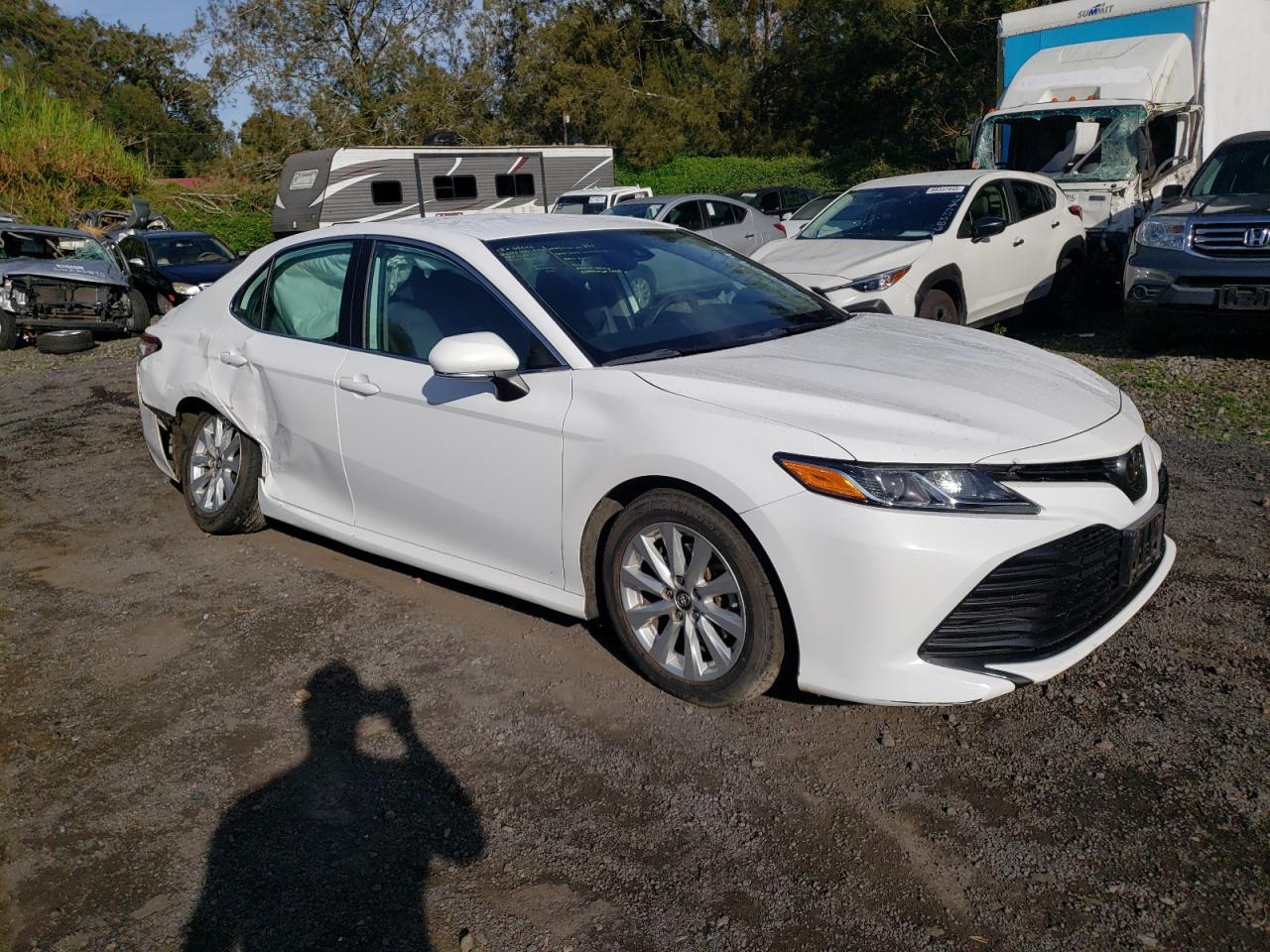 2019 Toyota Camry L - Фото 4