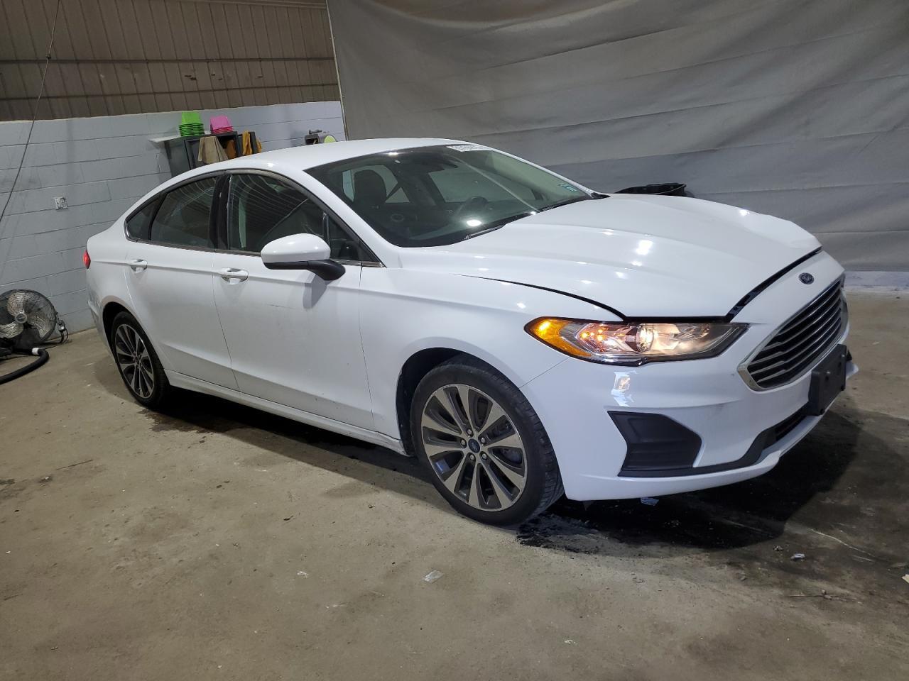 2019 Ford Fusion Se - Image 4