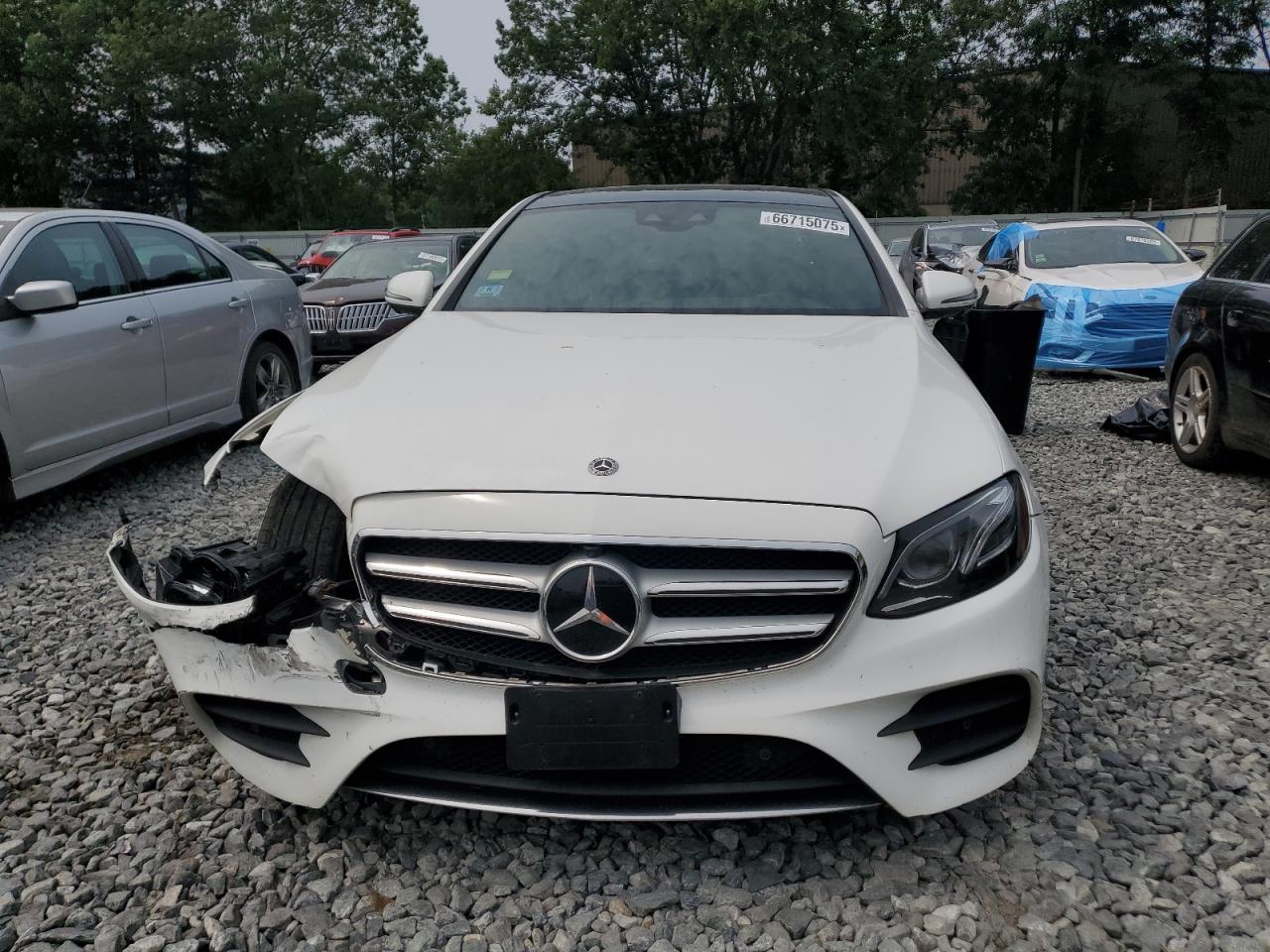 2018 Mercedes-Benz E 300 4Matic - Фото 5