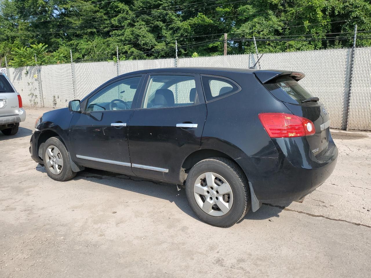 2013 Nissan Rogue S - Фото 2