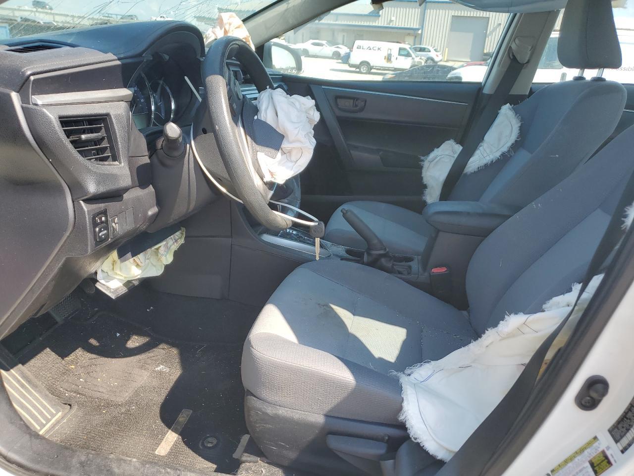 2015 Toyota Corolla L - Фото 7