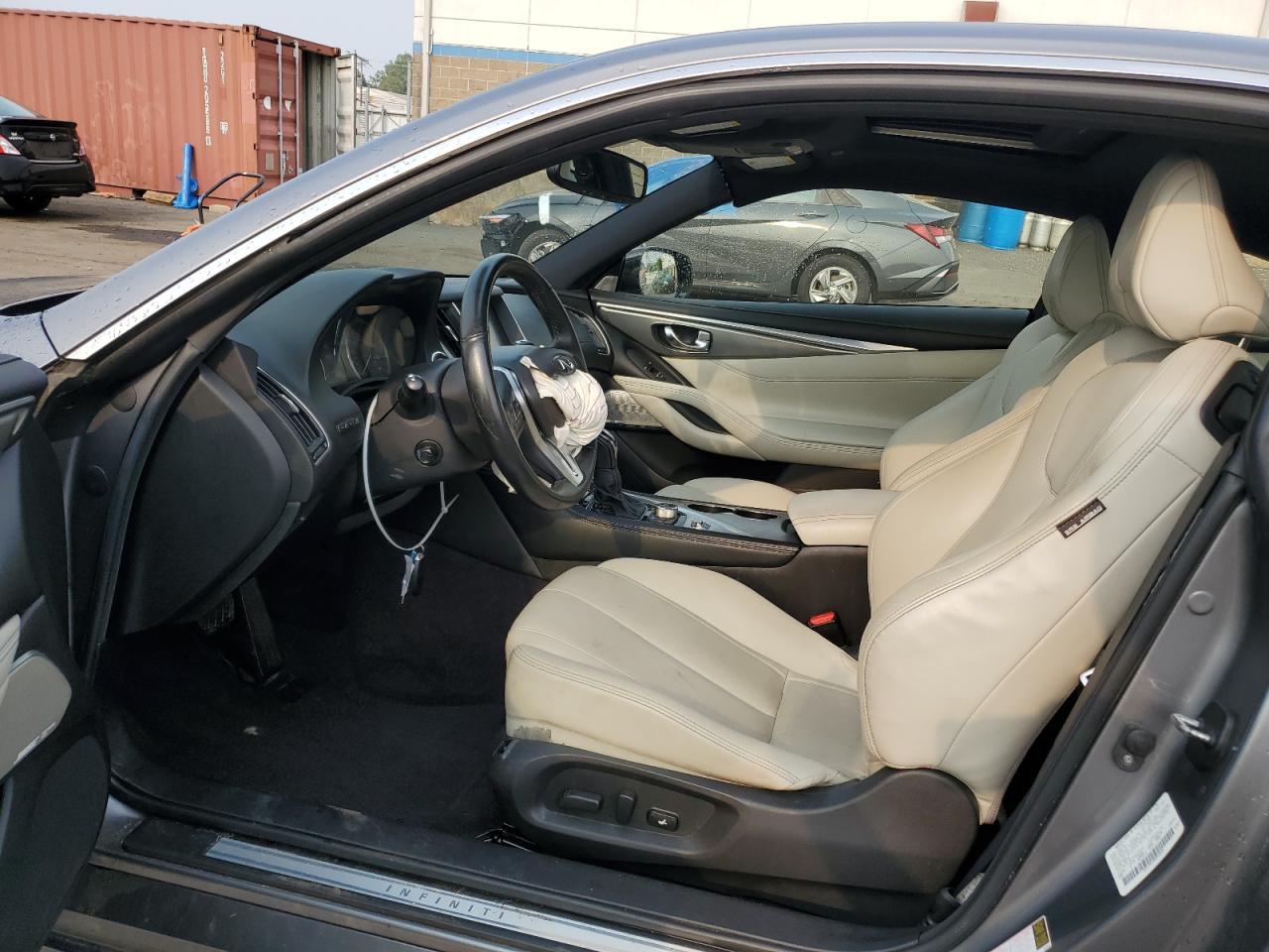 2017 Infiniti Q60 Base - Image 7
