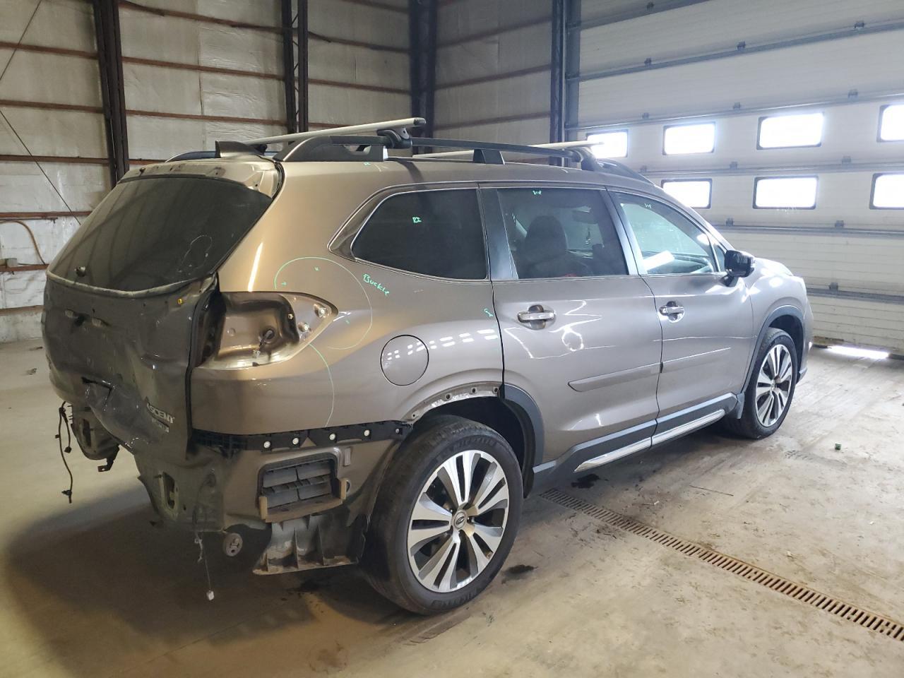 2022 Subaru Ascent Limited - Image 3
