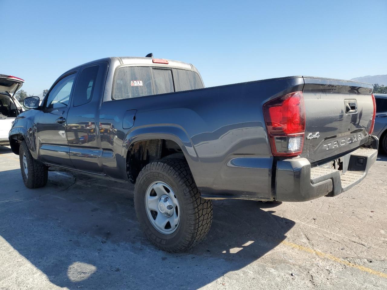 2022 Toyota Tacoma Access Cab - Фото 2