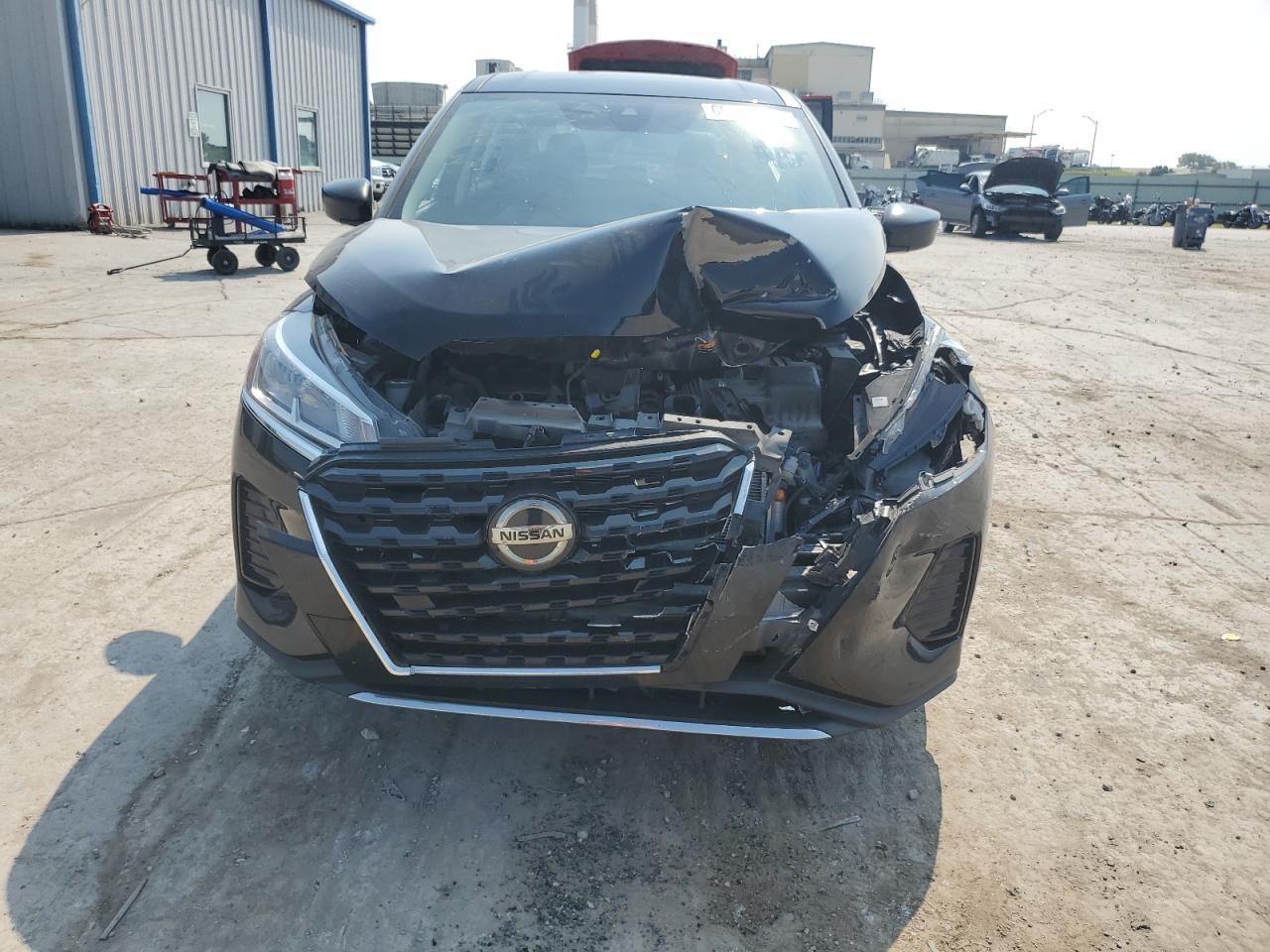 2021 Nissan Kicks S - Фото 5