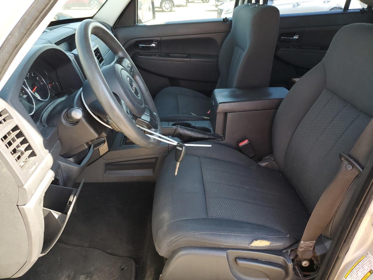 2012 Jeep Liberty Sport - Фото 7