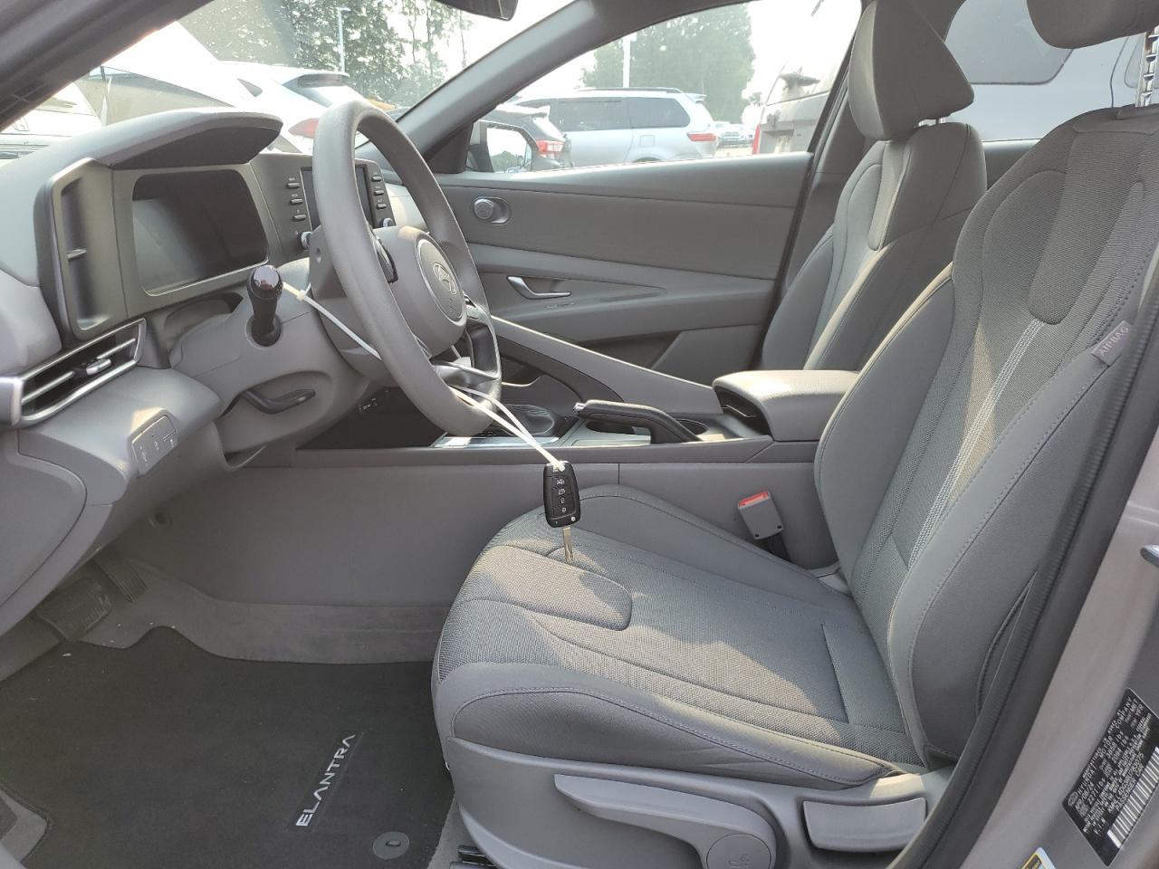 2024 Hyundai Elantra Se - Image 7