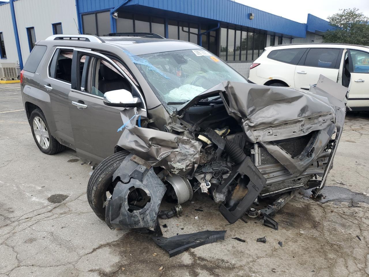 2010 GMC Terrain Slt - Image 4