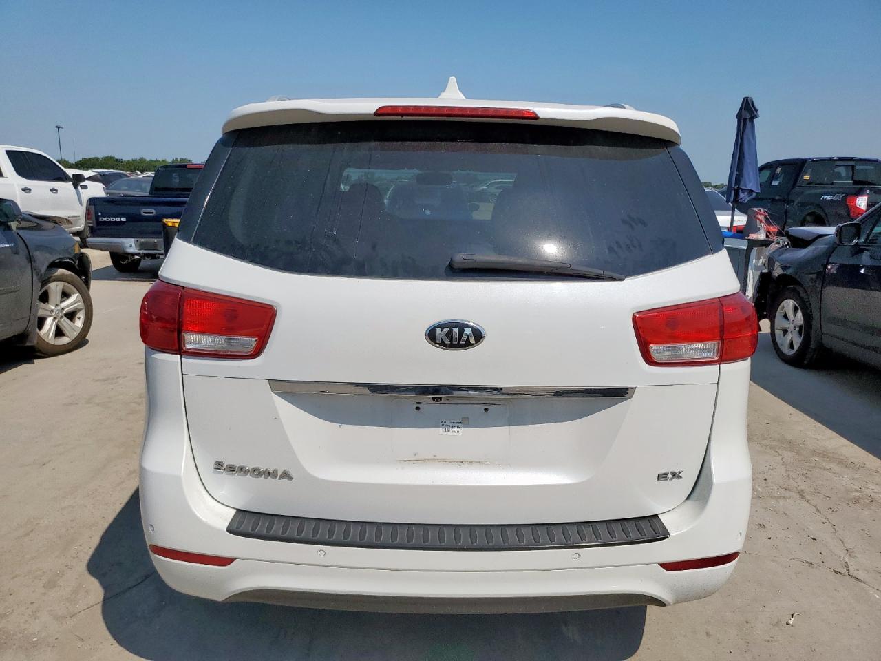 2015 Kia Sedona Ex - Image 6