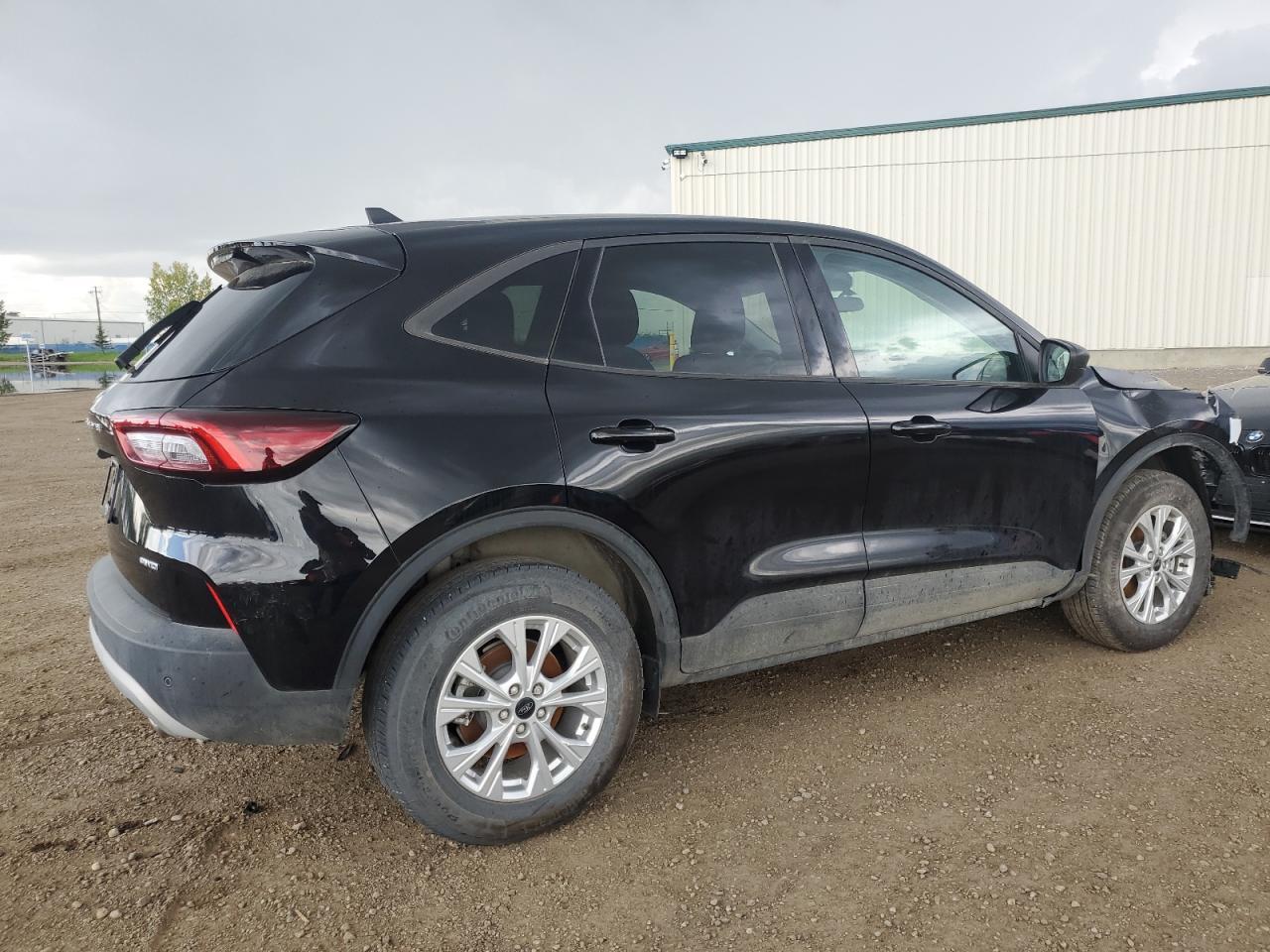 2025 Ford Escape Active - Image 3