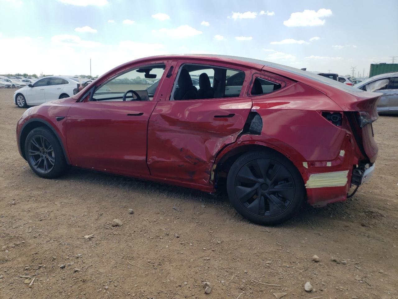 2025 Tesla Model Y - Image 2