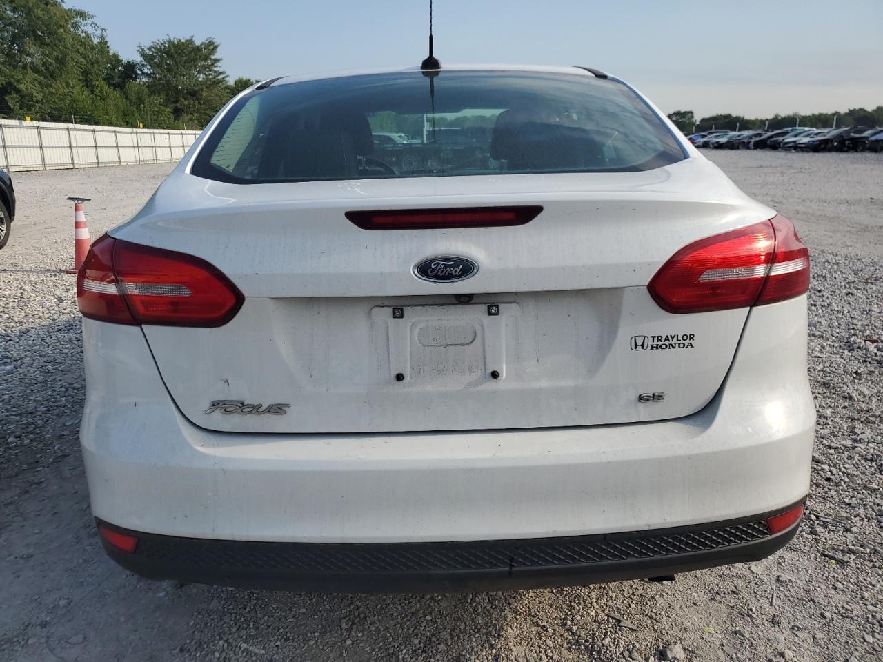 2015 Ford Focus Se - Фото 6