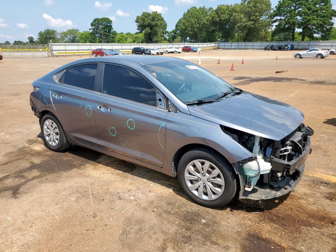 2020 Hyundai Accent Se - Фото 4