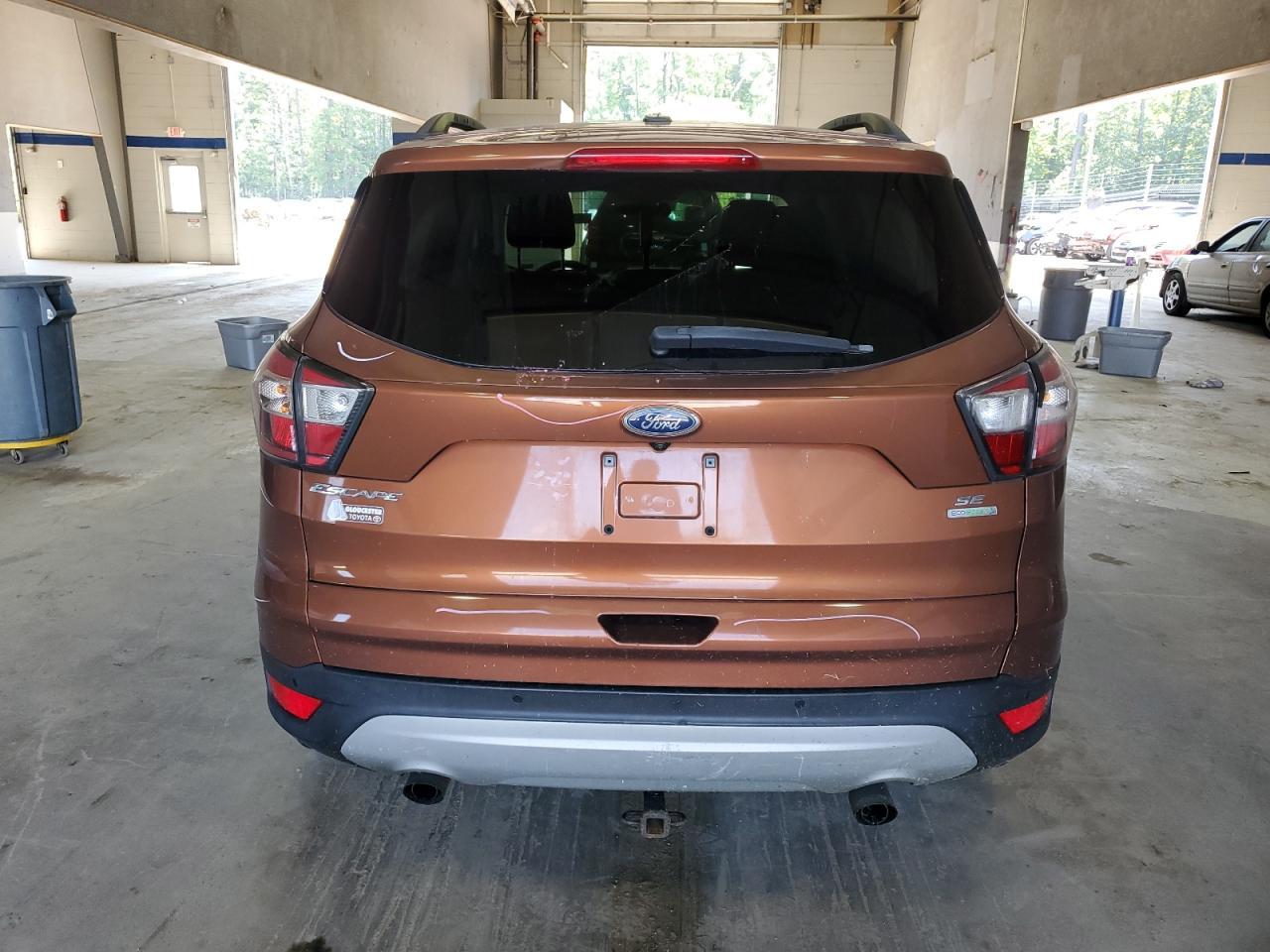 2017 Ford Escape Se - Фото 6