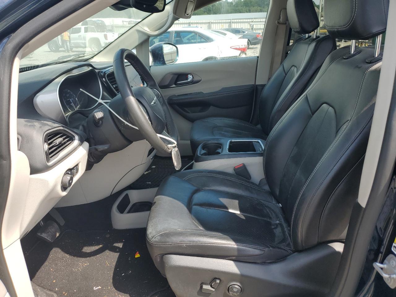 2022 Chrysler Pacifica Touring L - Фото 7