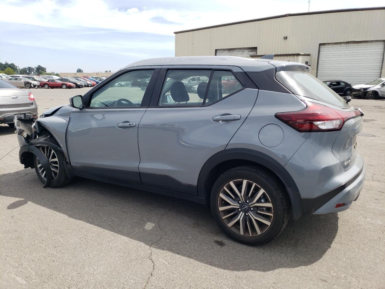 2023 Nissan Kicks Sv - Image 2