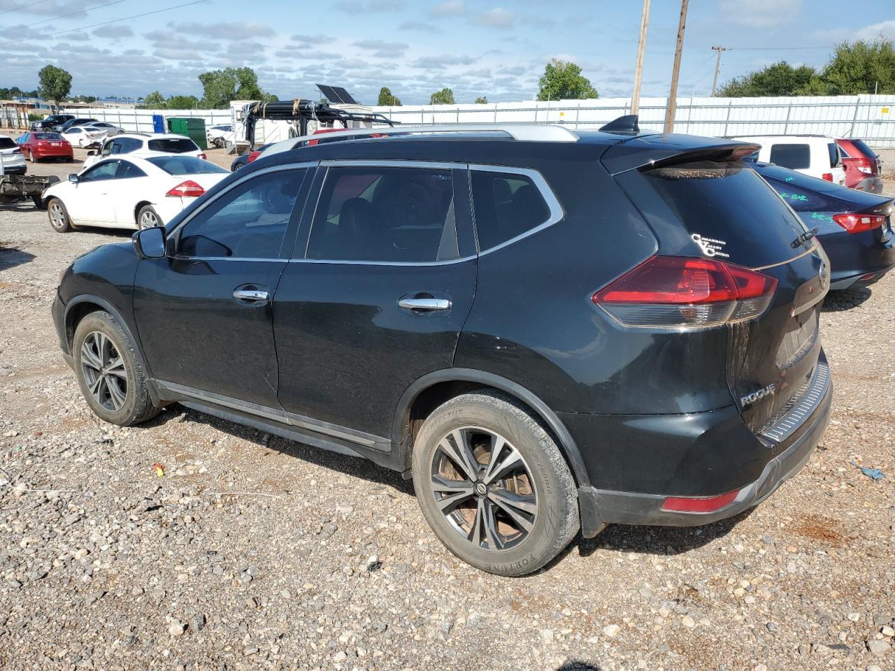 2018 Nissan Rogue S - Фото 2