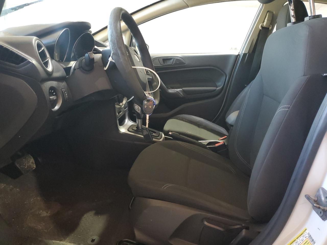 2017 Ford Fiesta Se - Фото 7