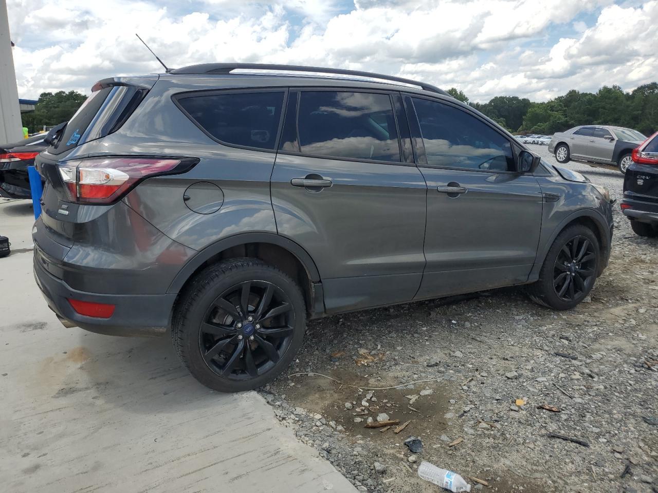 2017 Ford Escape Se - Фото 3