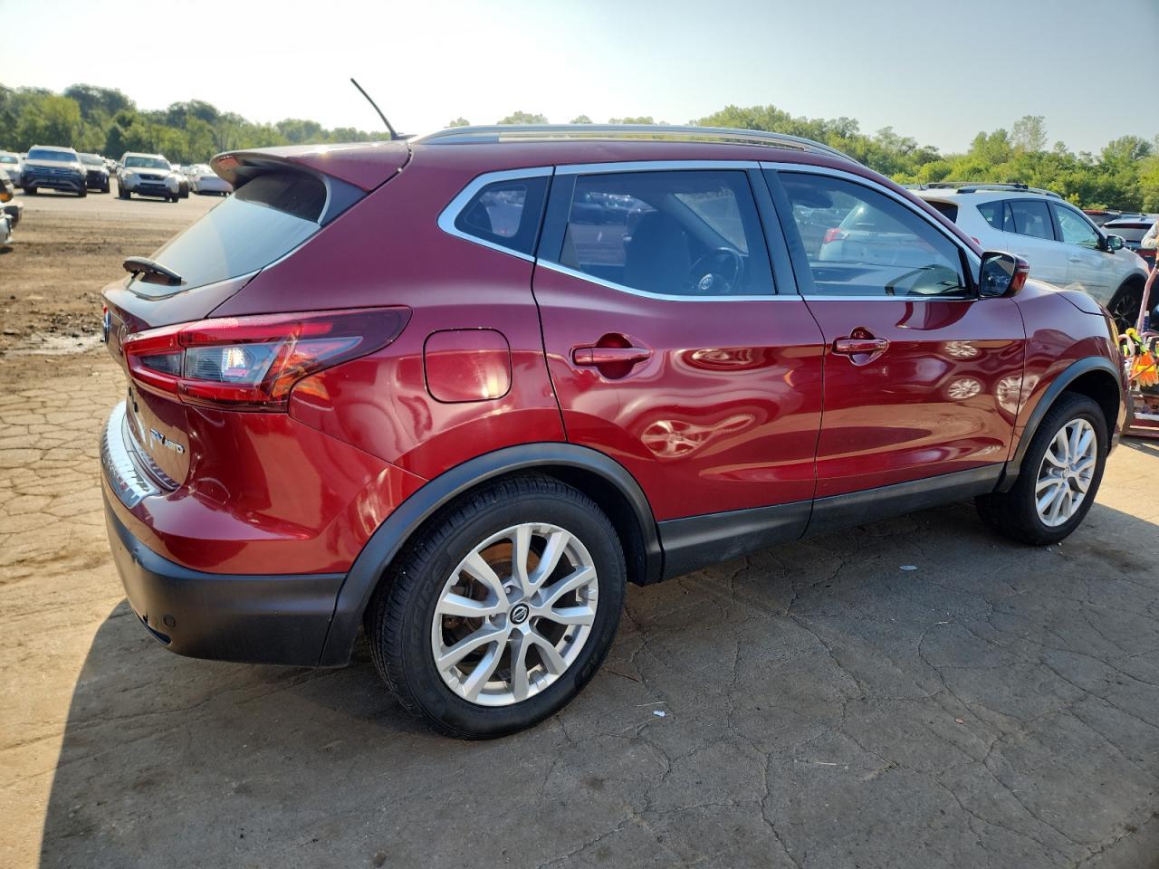 2020 Nissan Rogue Sport S - Image 3