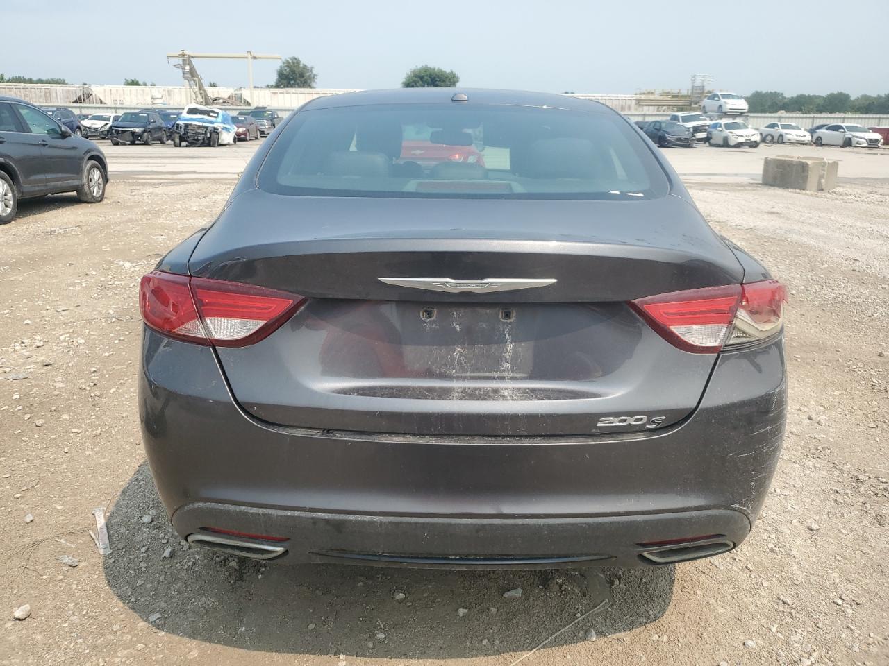 2015 Chrysler 200 S - Image 6