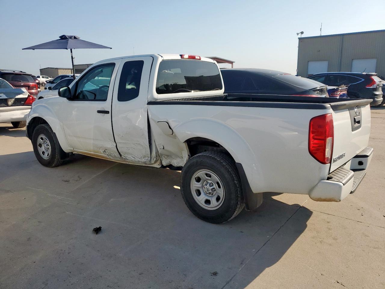 2019 Nissan Frontier S - Image 2