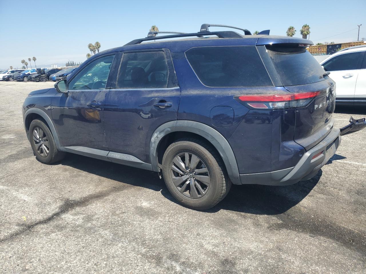 2022 Nissan Pathfinder Sv - Image 2