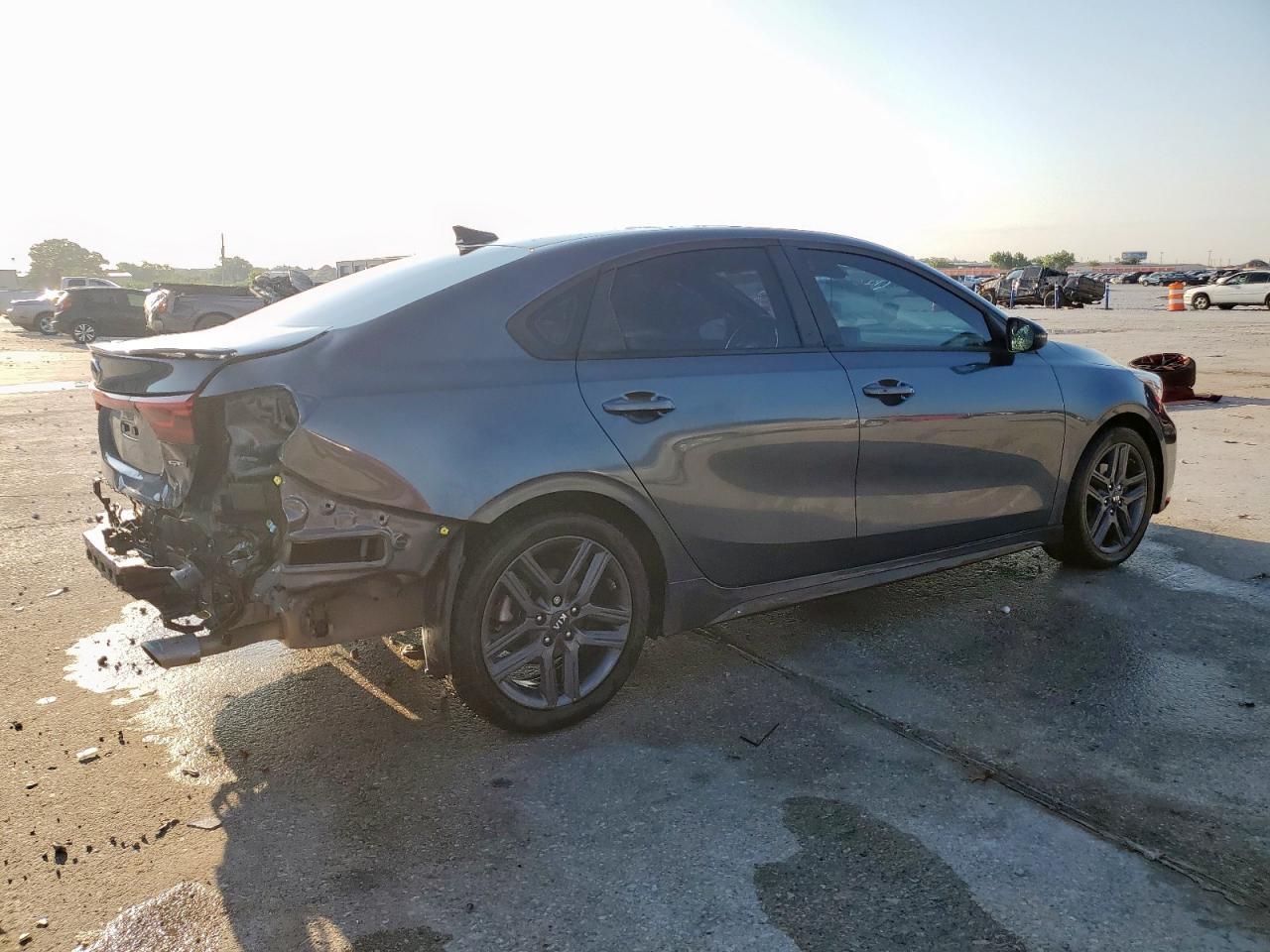 2021 Kia Forte Gt Line - Image 3