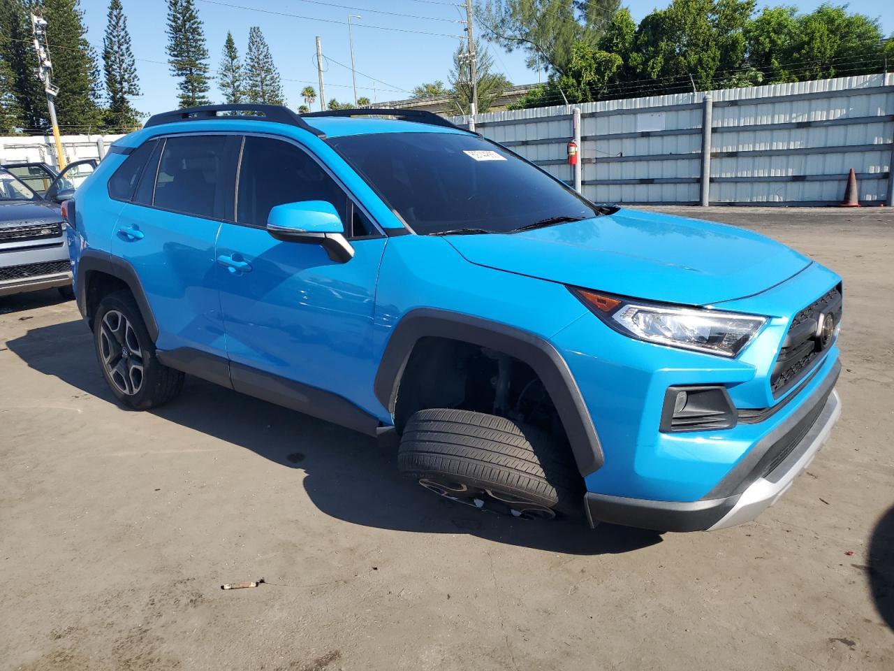 2021 Toyota Rav4 Adventure - Фото 4