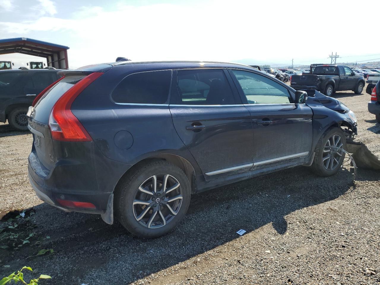 2017 Volvo Xc60 T6 Dynamic - Image 3