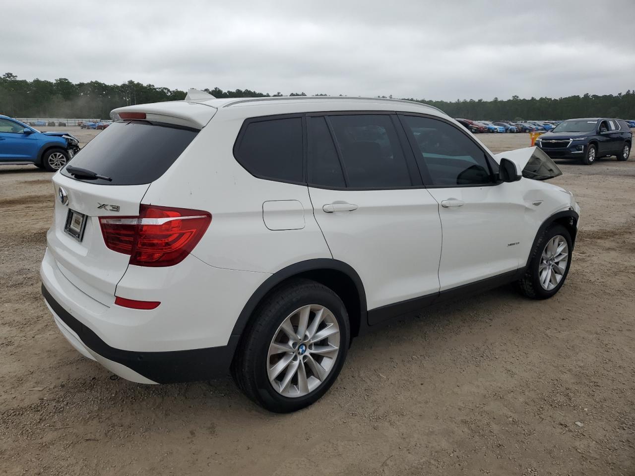 2017 BMW X3 xDrive28I - Фото 3