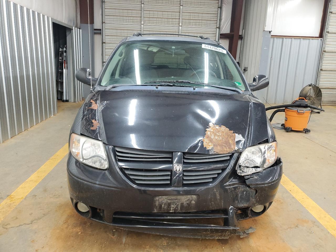 2005 Dodge Grand Caravan Sxt - Фото 5