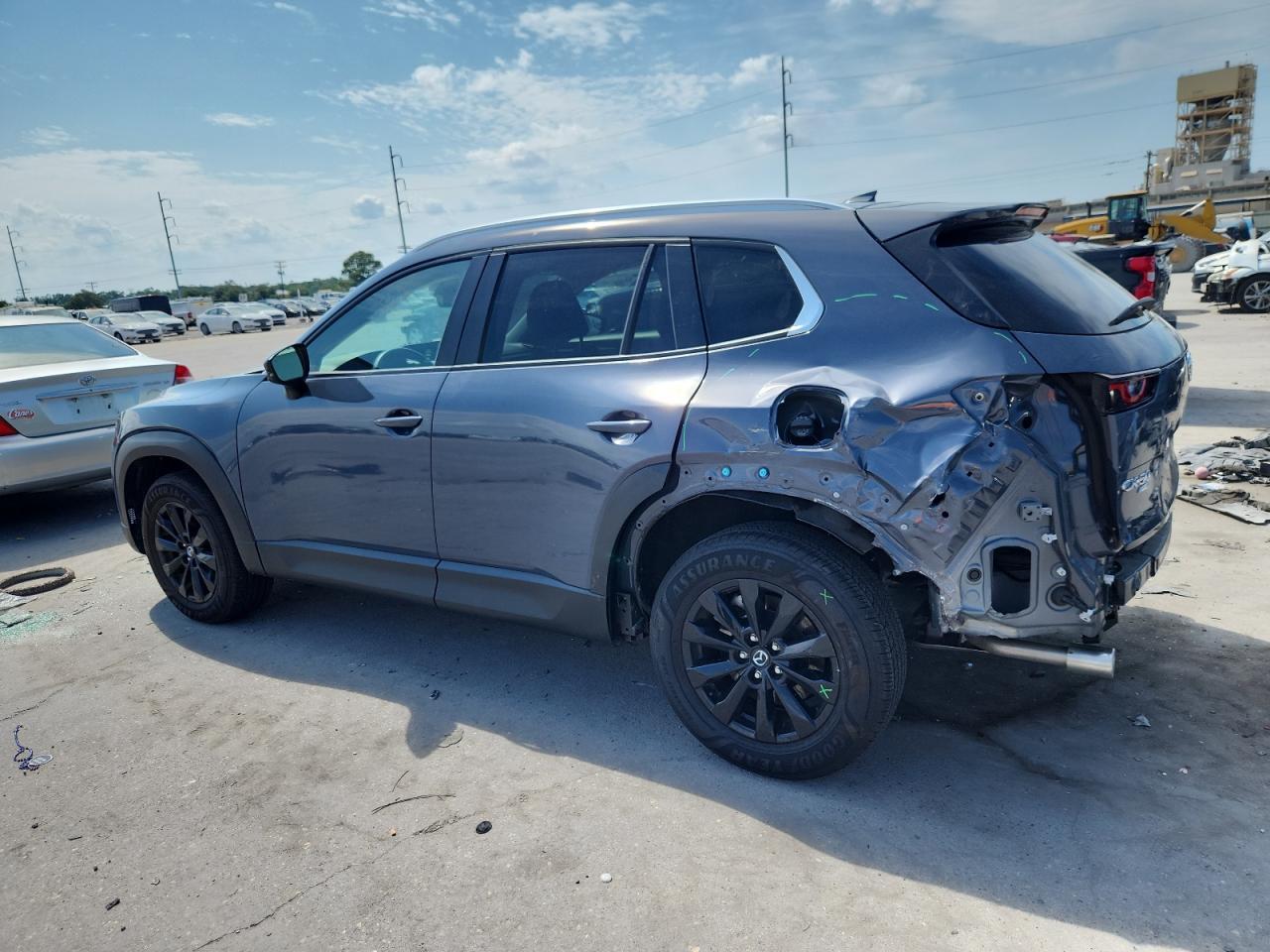2025 Mazda Cx-50 Premium - Image 2