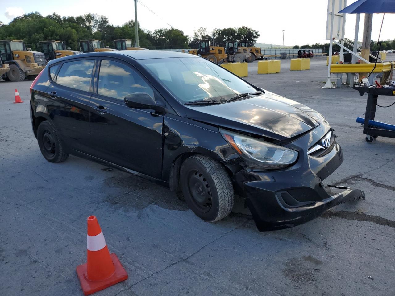 2012 Hyundai Accent Gls - Фото 4