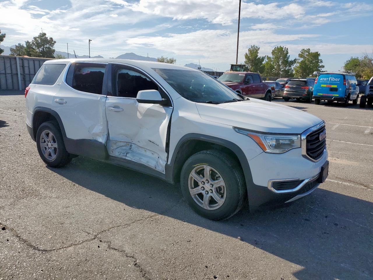 2017 GMC Acadia Sle - Image 4
