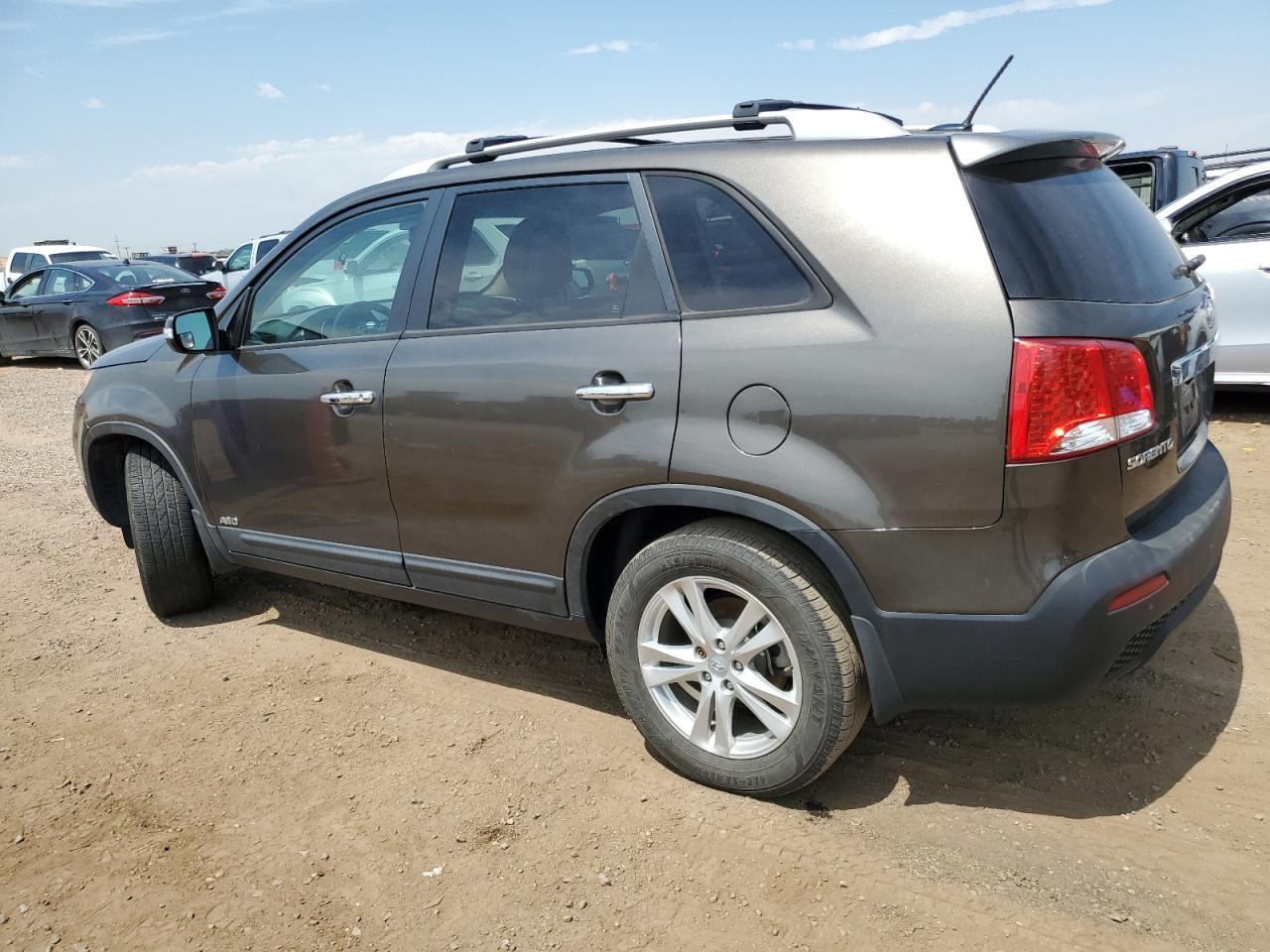 2013 Kia Sorento Ex - Image 2