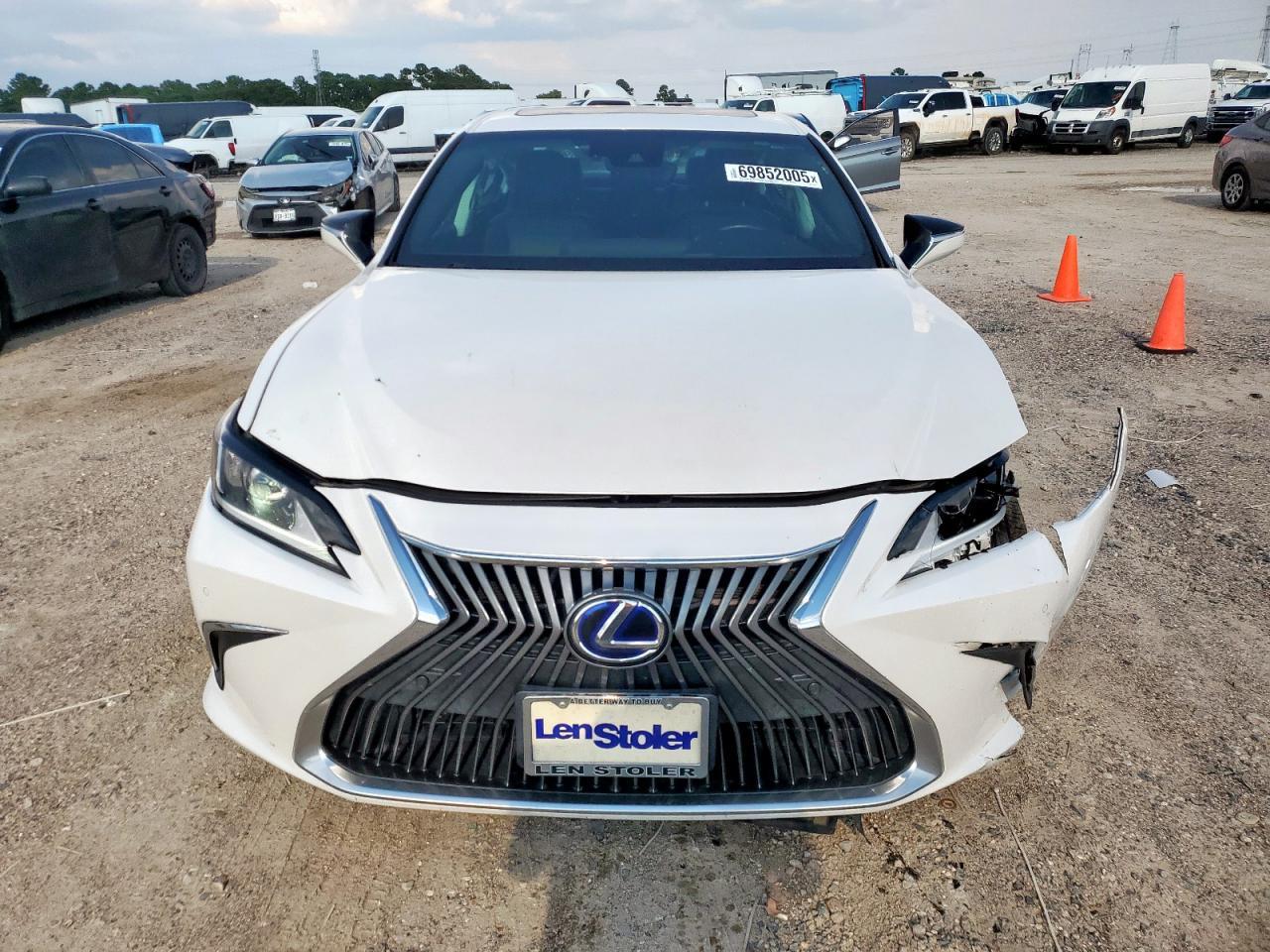 2021 Lexus Es 300H Luxury - Фото 5