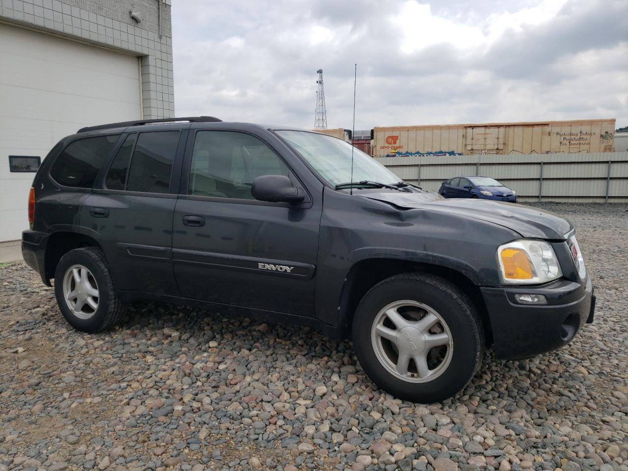 2004 GMC Envoy - Image 4