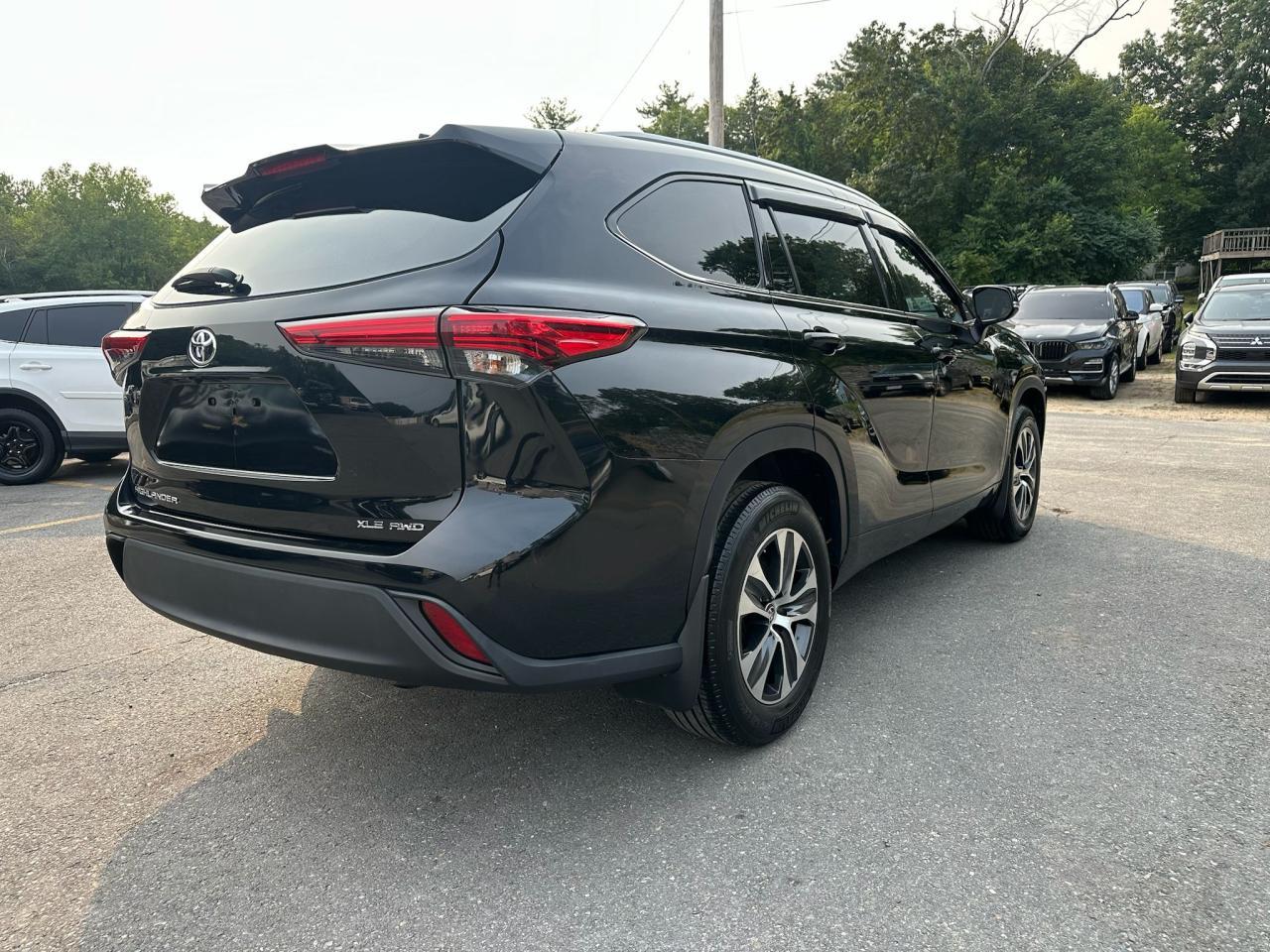 2022 Toyota Highlander Xle - Фото 3